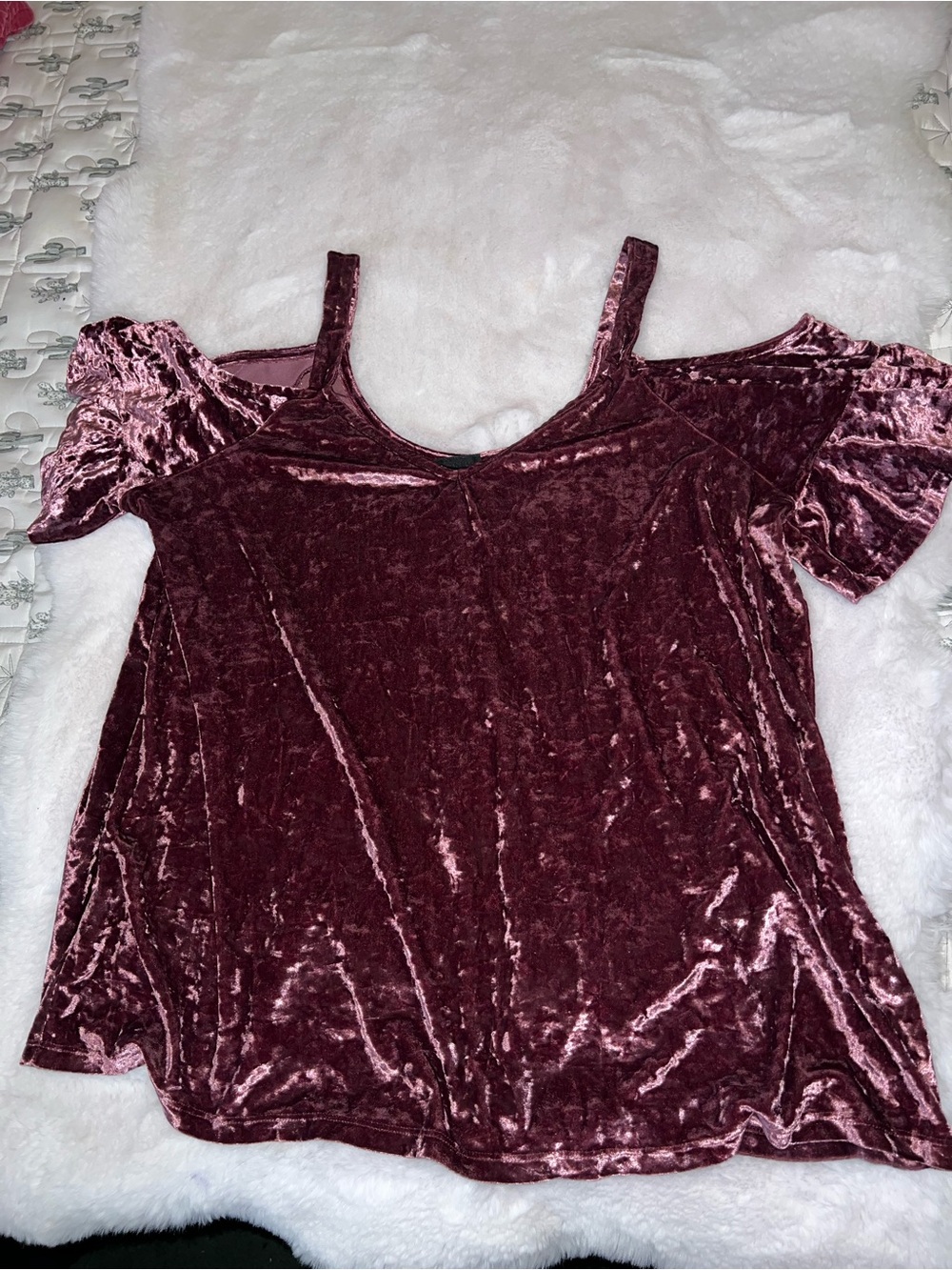 torrid Crushed Velvet Cold-Shoulder Top in Wine